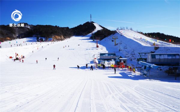 滑雪場(chǎng)建設(shè).jpg