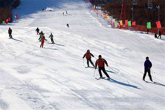 金象山滑雪場(chǎng)
