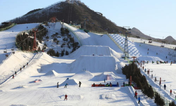 建一個(gè)滑雪場(chǎng)的成本